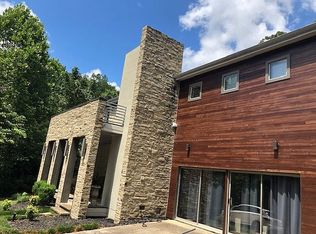 610 N Rockcliff Rd, Fayetteville, AR 72701