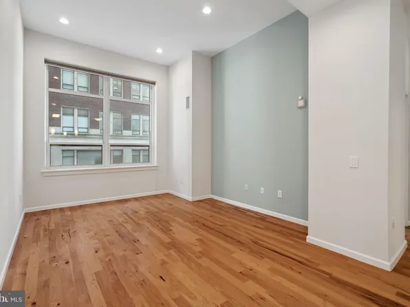 1425 Locust St Unit 2E, Philadelphia, PA 19102