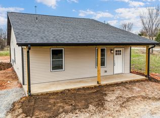 7938 N Blockade Village, Seligman, MO 65745