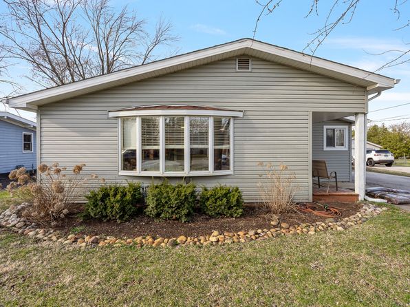237 Locust Ln, New Lenox, IL 60451