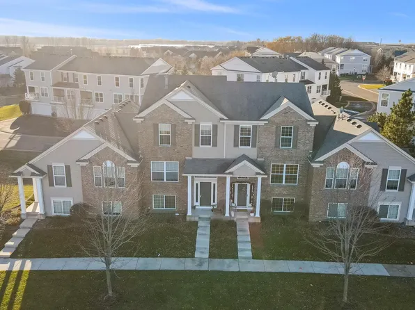 5174 Fairpoint Dr N, Hugo, MN 55038