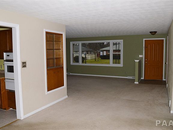 3rd image of 2812 N Rockwood Dr
