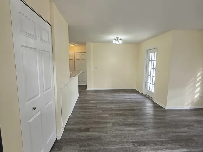 101 Silverstone Dr #101 — Photo 4