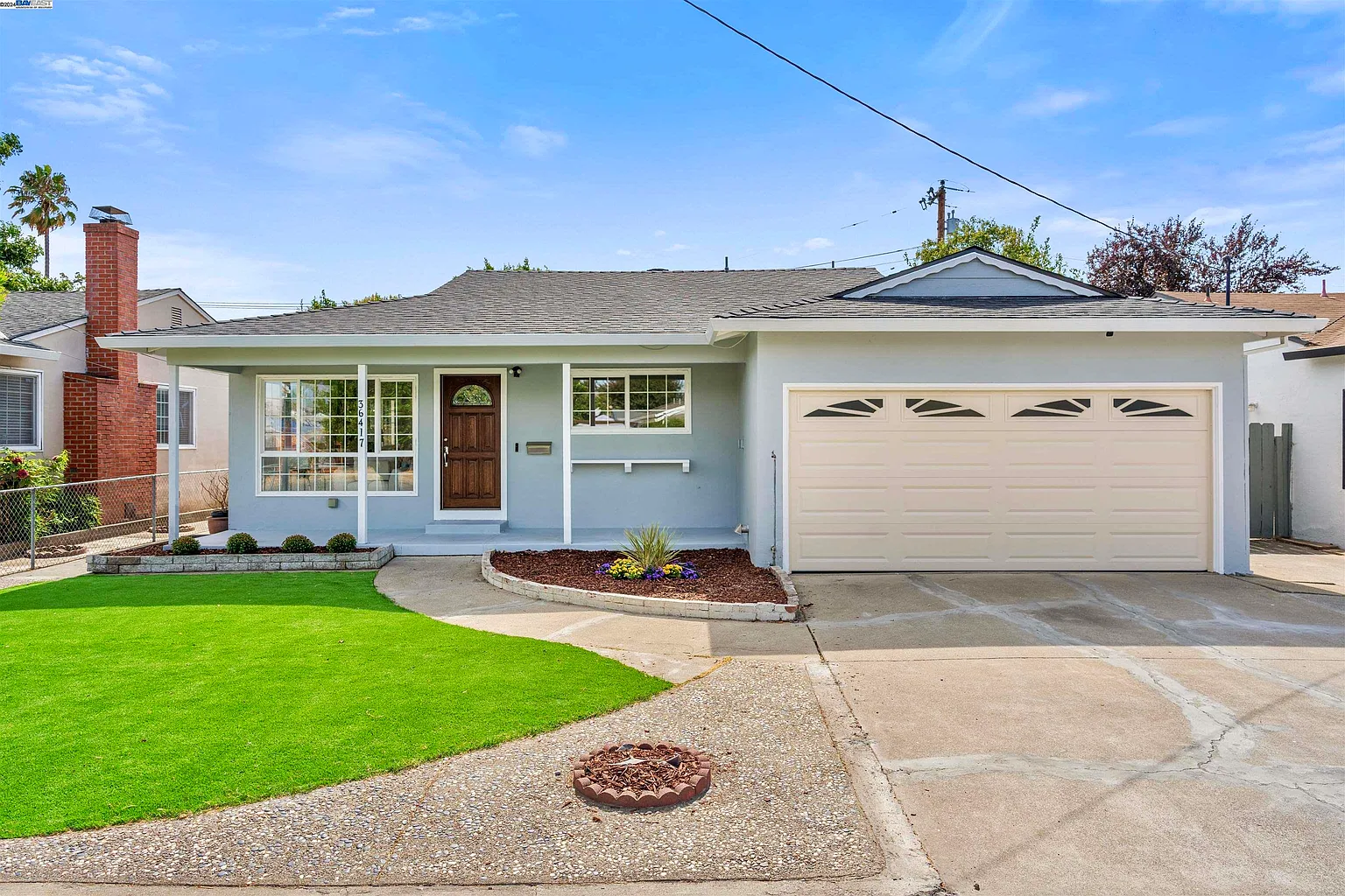 36417 Frobisher Dr photo 1