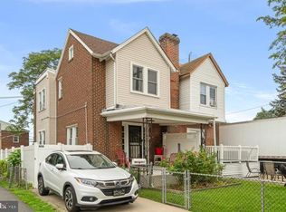 825 Rhawn St, Philadelphia, PA 19111