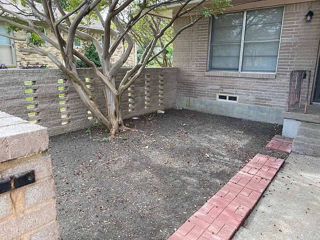 2703 Patricia Ln — Photo 11