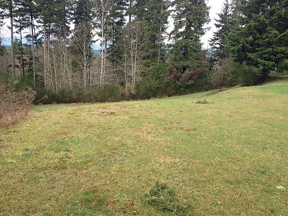 5th image of 1650 E Trails End Dr