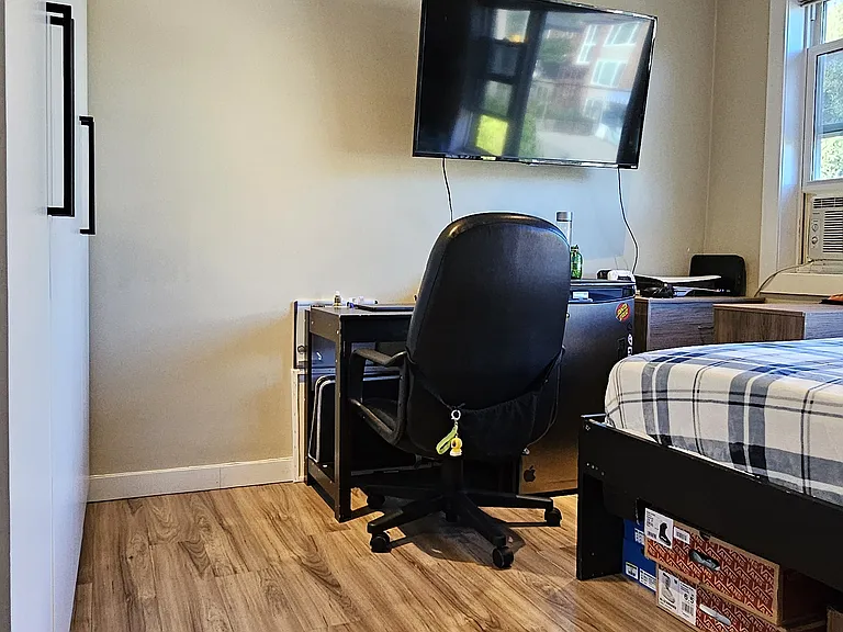 451 Caledonia Rd #2 — Photo 4