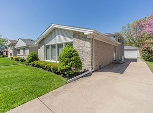 8440 Laramie Ave, Skokie, IL 60077
