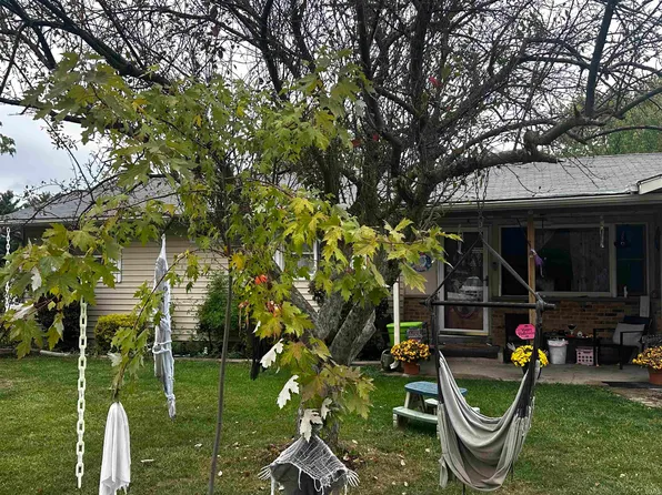 704 W North St, Fremont, IN 46737