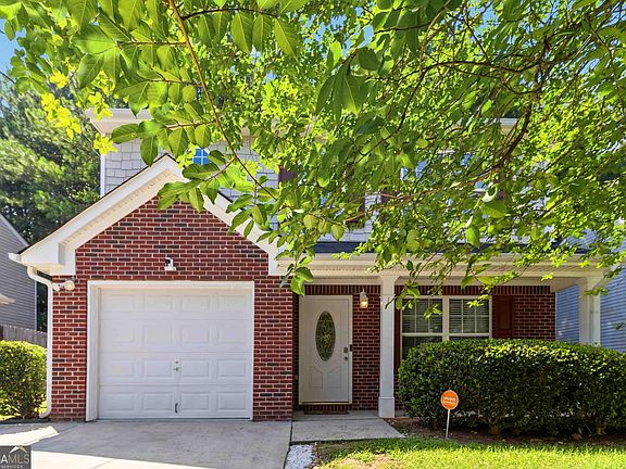 3rd image of 6817 Mahonia Pl