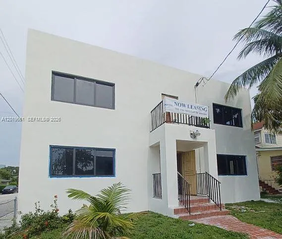 1101 SW 12th Ct #7 — Photo 6