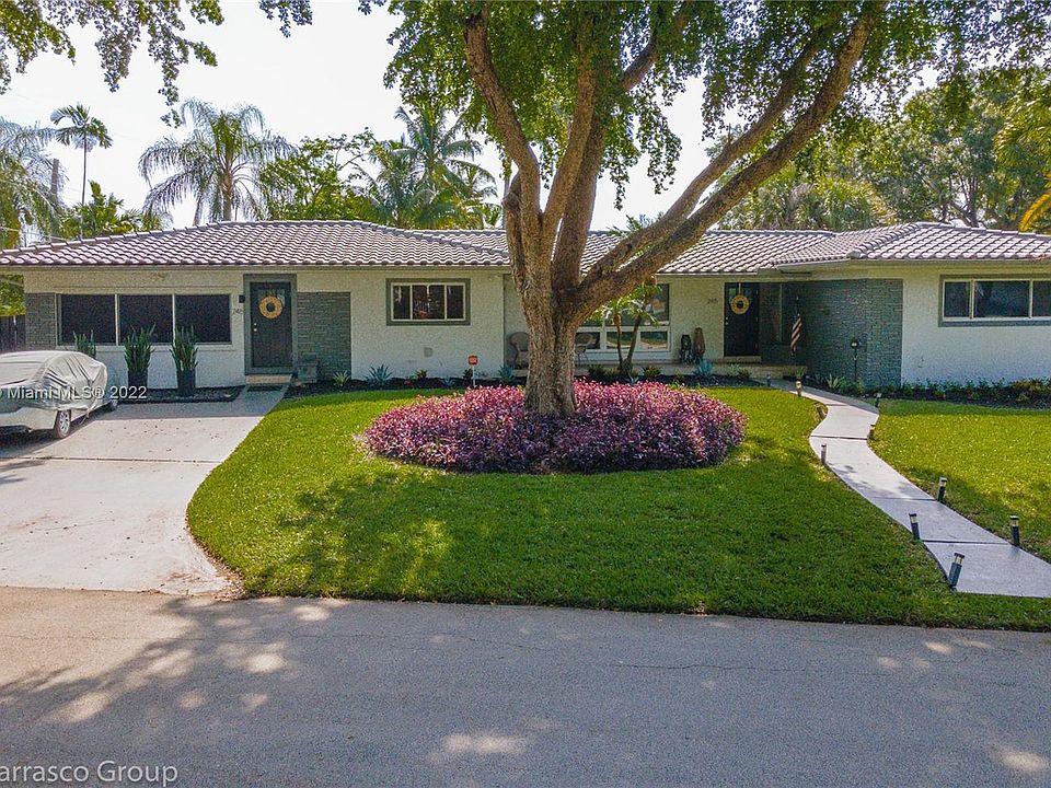 1st image of 245 Calle Grande Dr