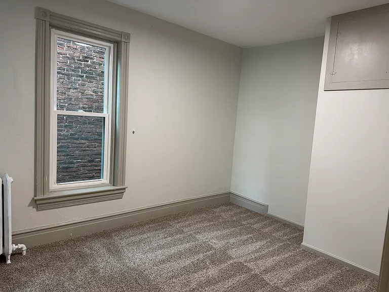 230 S 8th Street — Photo 11