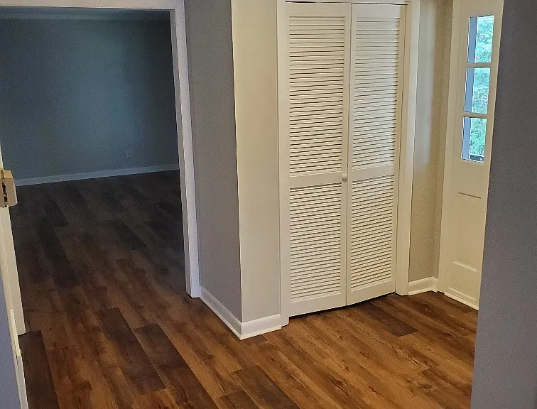 172 Grove St — Photo 3