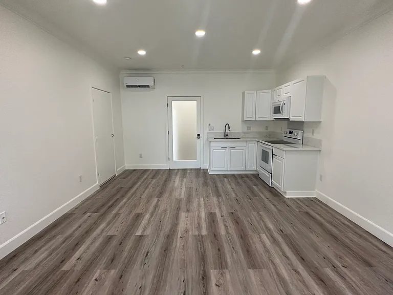 724 Kakala St #1604D — Photo 8