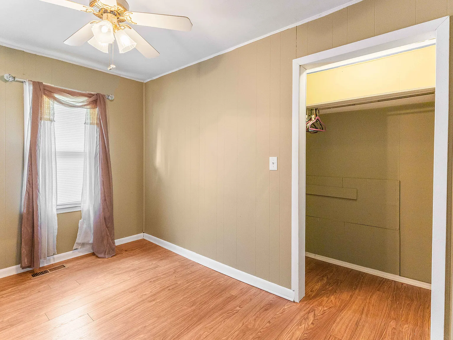 3 bed, 1224 sqft, $1,250 — Photo 4