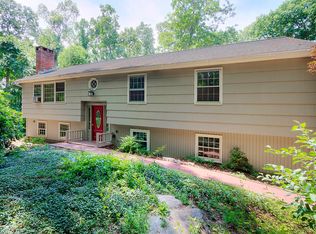 55 Horseshoe Rd, Guilford, CT 06437