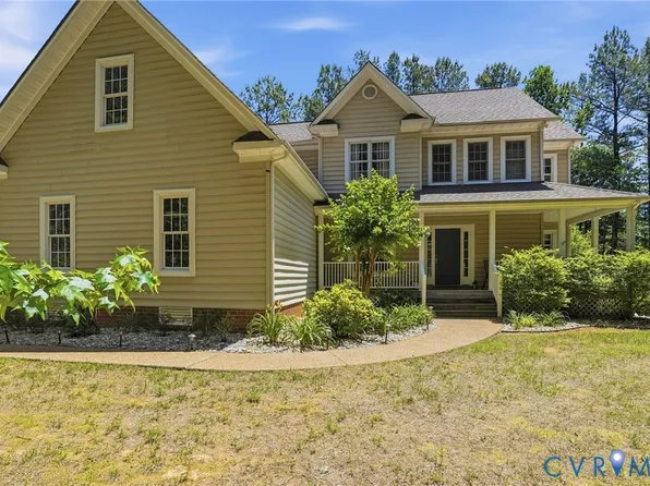 17192 Katy Ln, Beaverdam, VA 23015