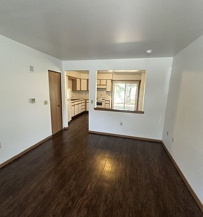 3rd image of 231 Greenfield Est APT 201