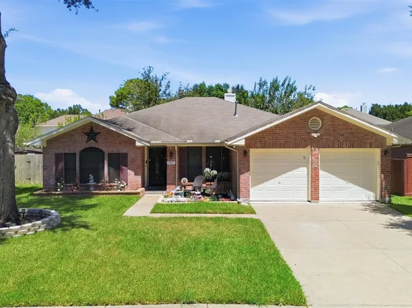 8227 Squires Place Dr, Houston, TX 77083