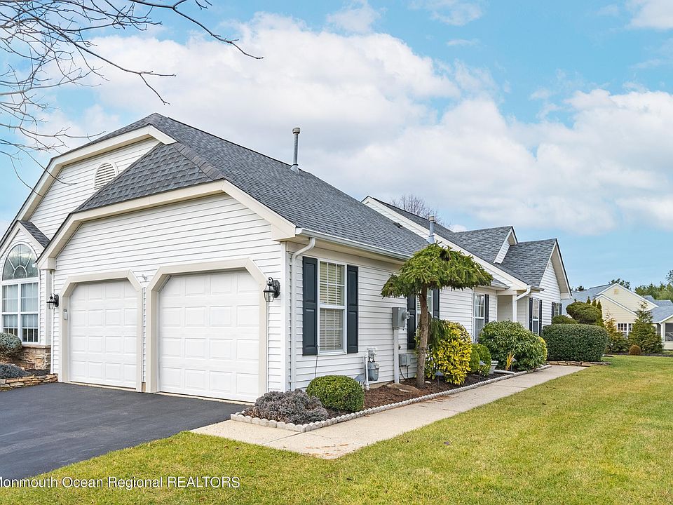 20 Pine Hollow Lane, Lakewood, NJ 08701 MLS 22334251 Zillow