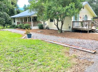 25713 Us Highway 82, Waynesville, GA 31566