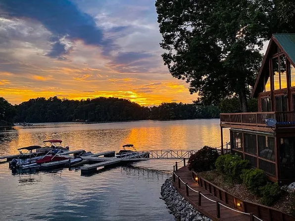 164 Harbour Point, Six Mile, SC 29682