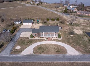 141 Daingerfield Rd, Tappahannock, VA 22560