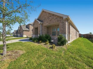 3400 Kingsview Dr, Denton, TX 76207
