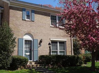 9714 Cardinal Rd, Fairfax, VA 22030