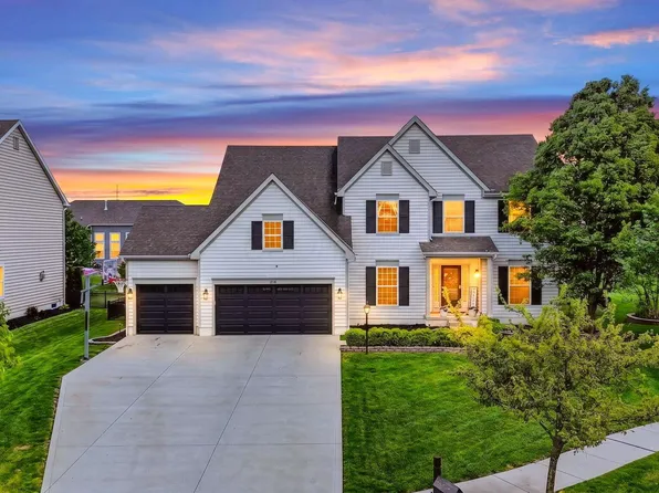 216 Warbler Ct, Pickerington, OH 43147