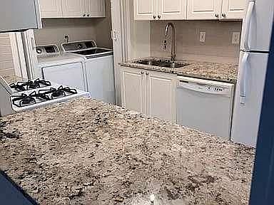 2nd image of 301 Dunbar Dr
