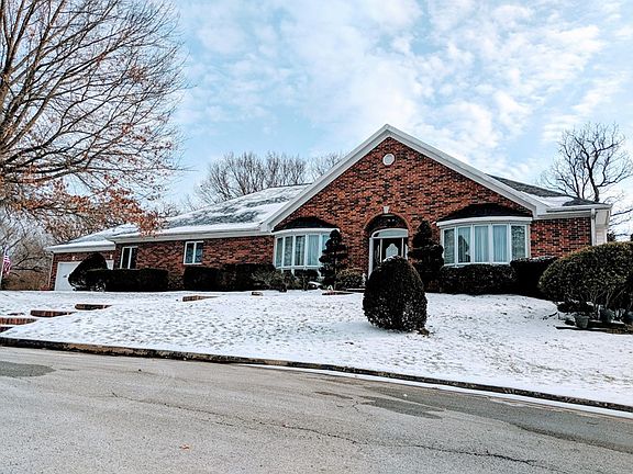 2nd image of 325 Deer Run Dr