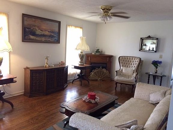 4th image of 1413 Jefferson Terrace Dr