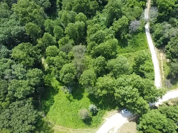 18 Grand View Dr, Forest Hill, WV 24935