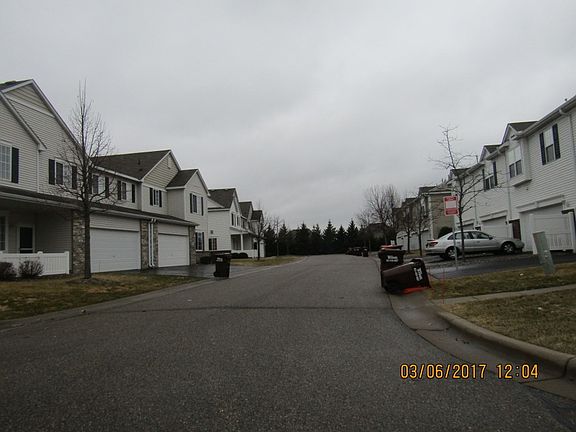 5th image of 10879 Oak Grove Cir Unit B