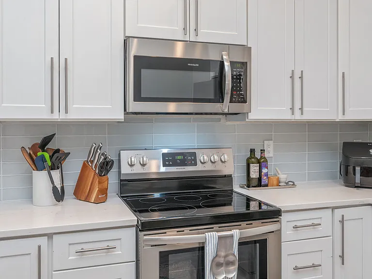 150 E Hibiscus Ave — Photo 7