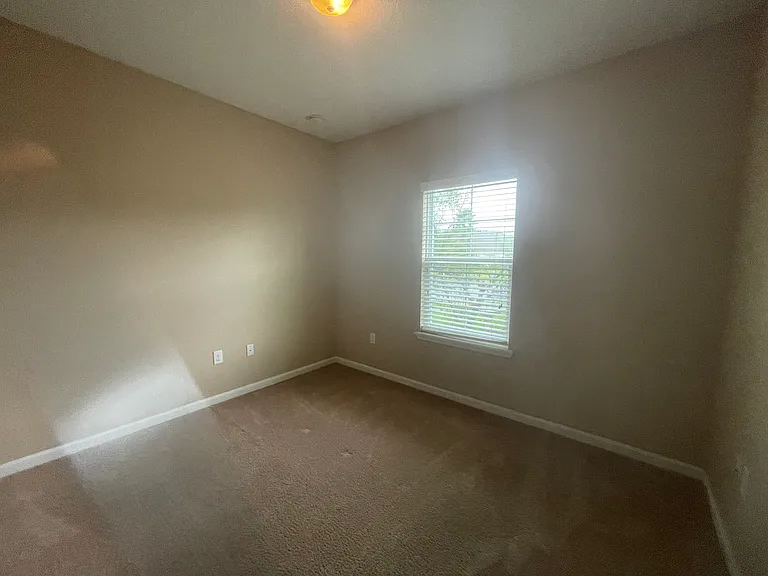 2618 Las Calinas Blvd — Photo 41
