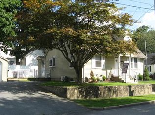 77 Hornbine St, Cranston, RI 02910