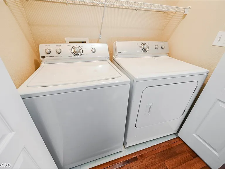5975 Sunlight Garden Way — Photo 34