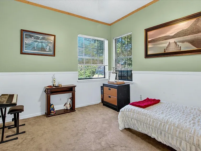 1014 Willa Lake Cir — Photo 13