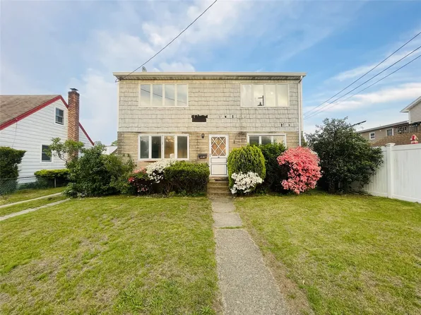245 Stone Street, Elmont, NY 11003