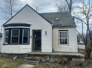 15335 Strathmoor St, Detroit, MI 48227