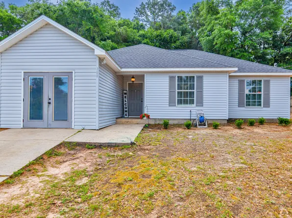 308 Lakeview Dr, Crestview, FL 32536