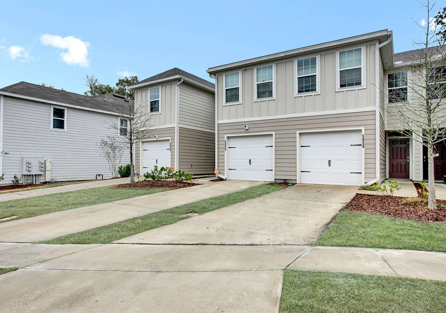 Westside 3/2.5 Townhome in Newly Developed Community || $0 Application Fee and Waived Lease Prep ... — Photo 2