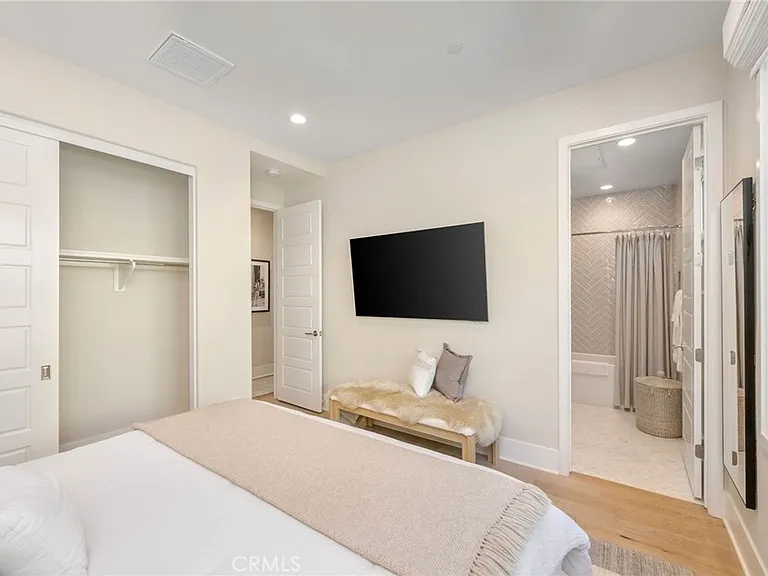 99 Monarch Bch — Photo 14