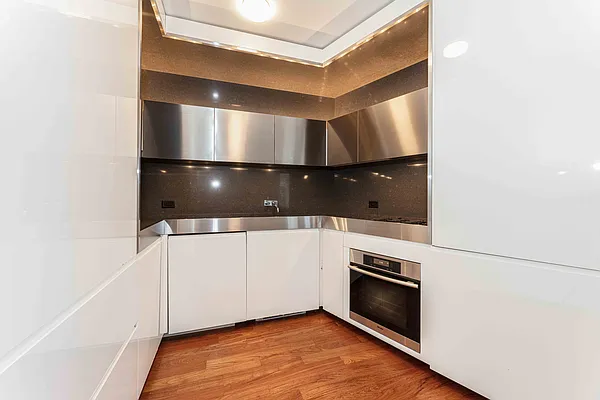 Rented by Corcoran | media 19