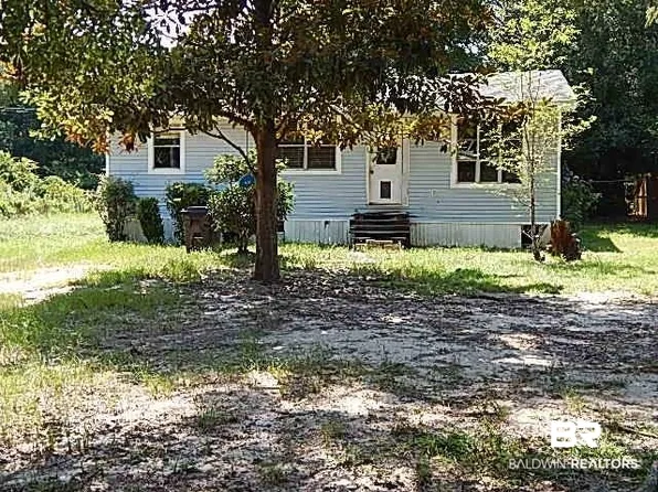 22849 Mobile St, Robertsdale, AL 36567