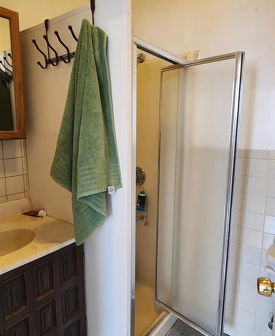 1 bed, $2,200 — Photo 4